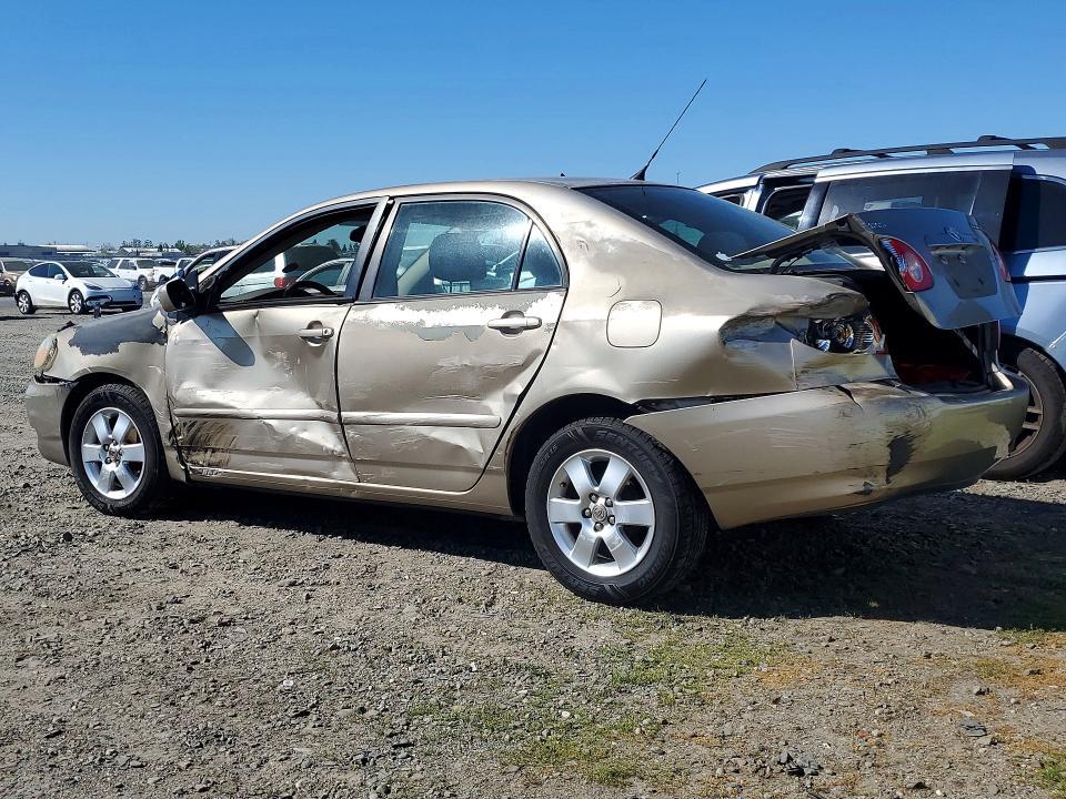 2005 Toyota Corolla le