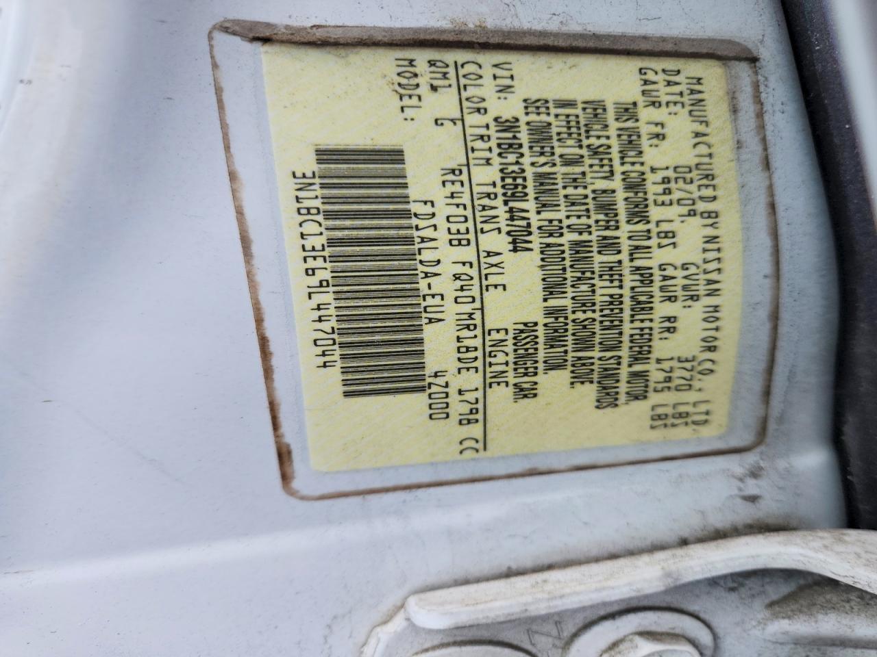 2009 Nissan Versa 1.8 s