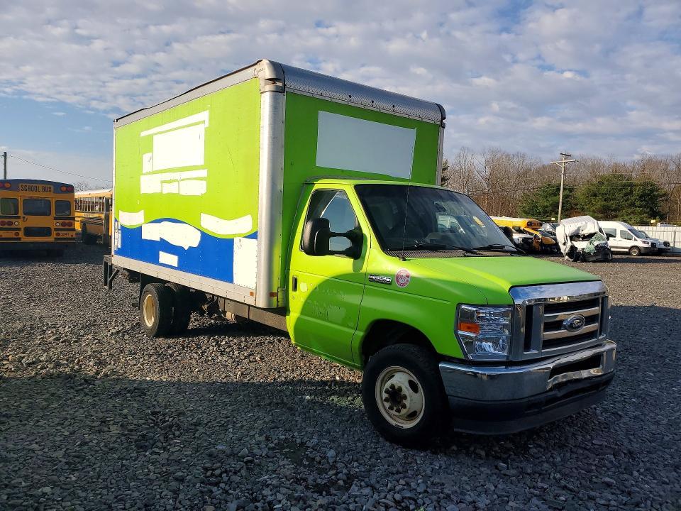 2021 Ford E450 BOX Truck