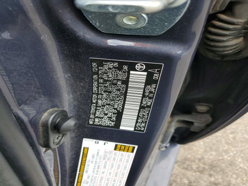 2010 Toyota Prius iii