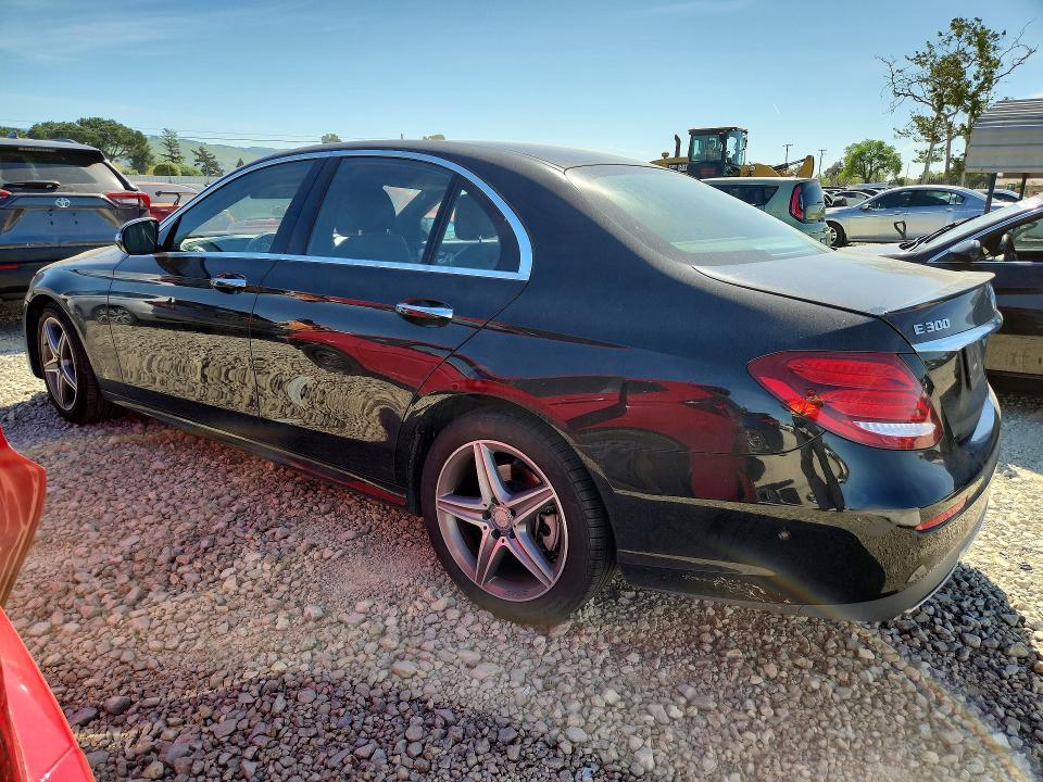 2017 Mercedes-Benz E 300