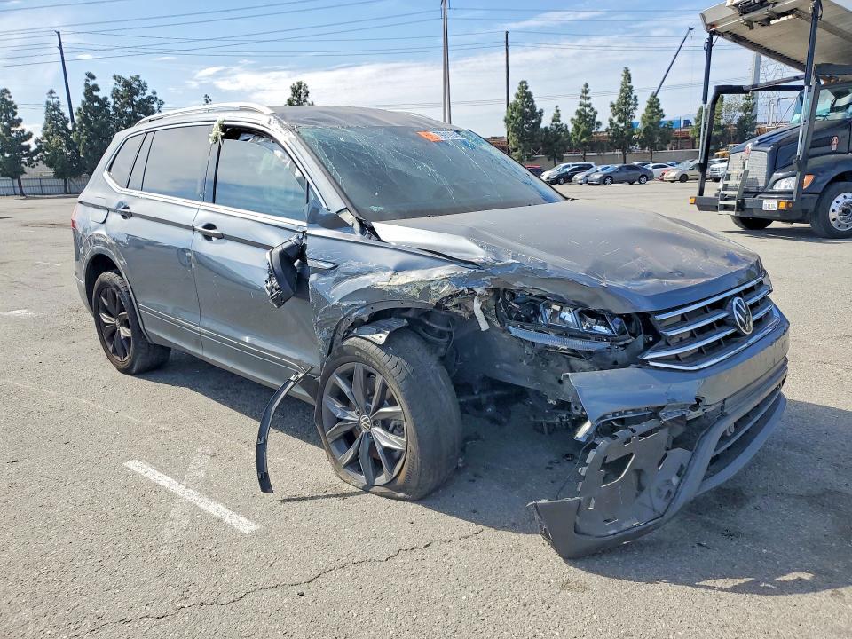 2022 Volkswagen Tiguan se