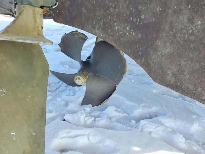 2004 Maxum Boat-Boat