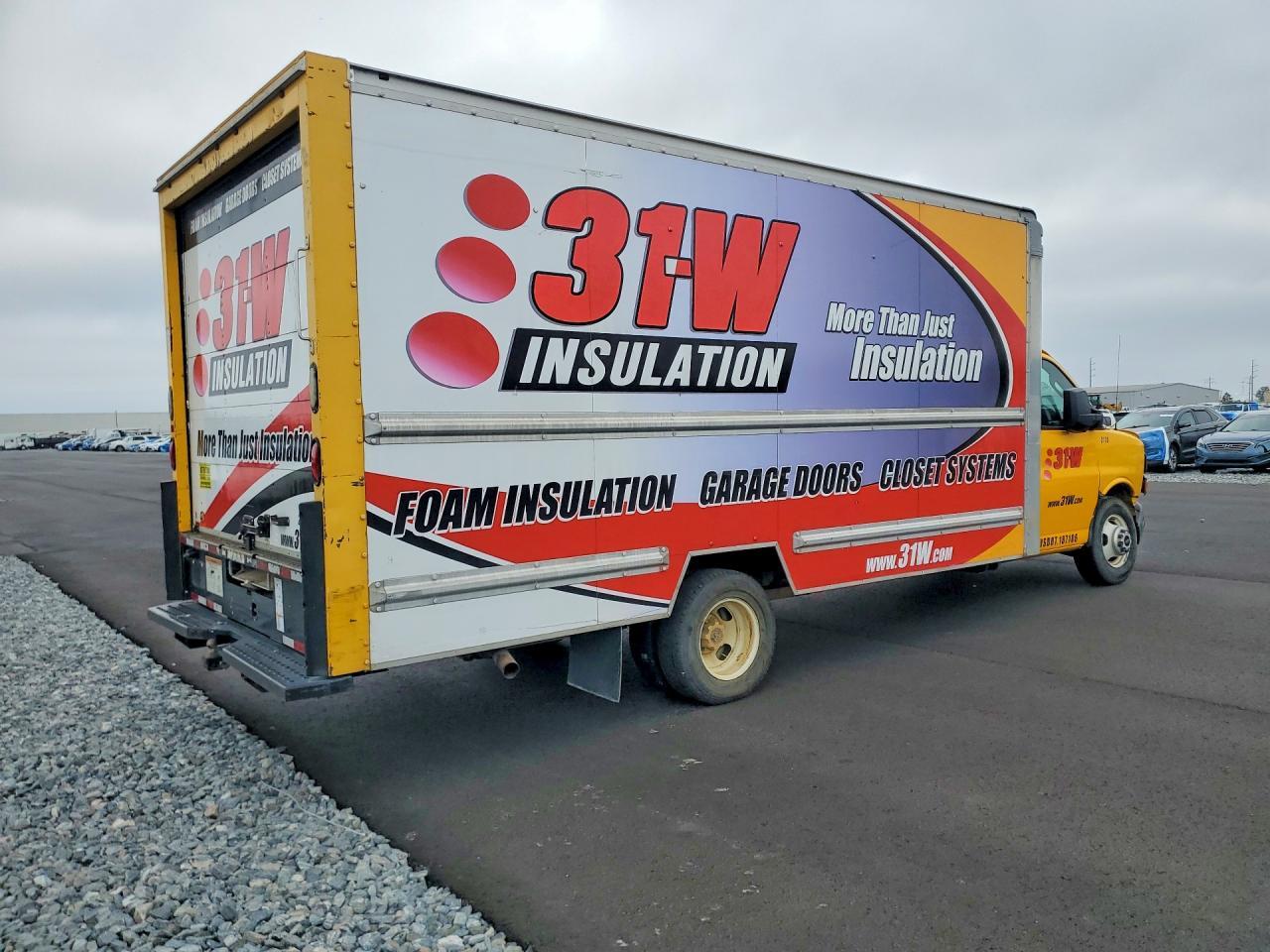 2016 GMC Savana BOX Truck