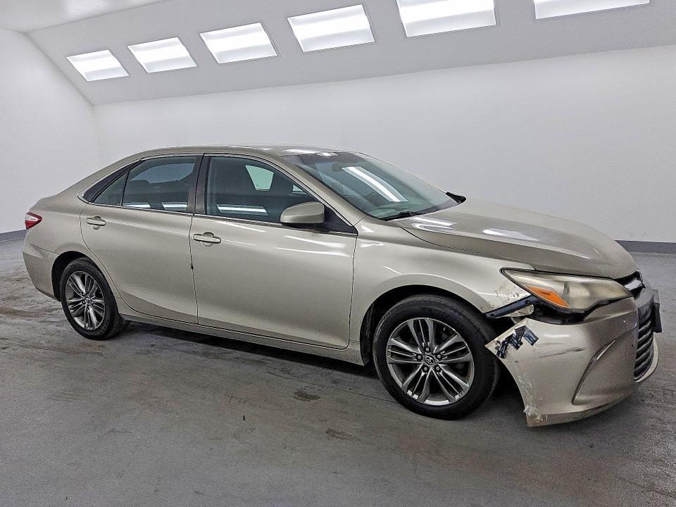 2015 Toyota Camry le