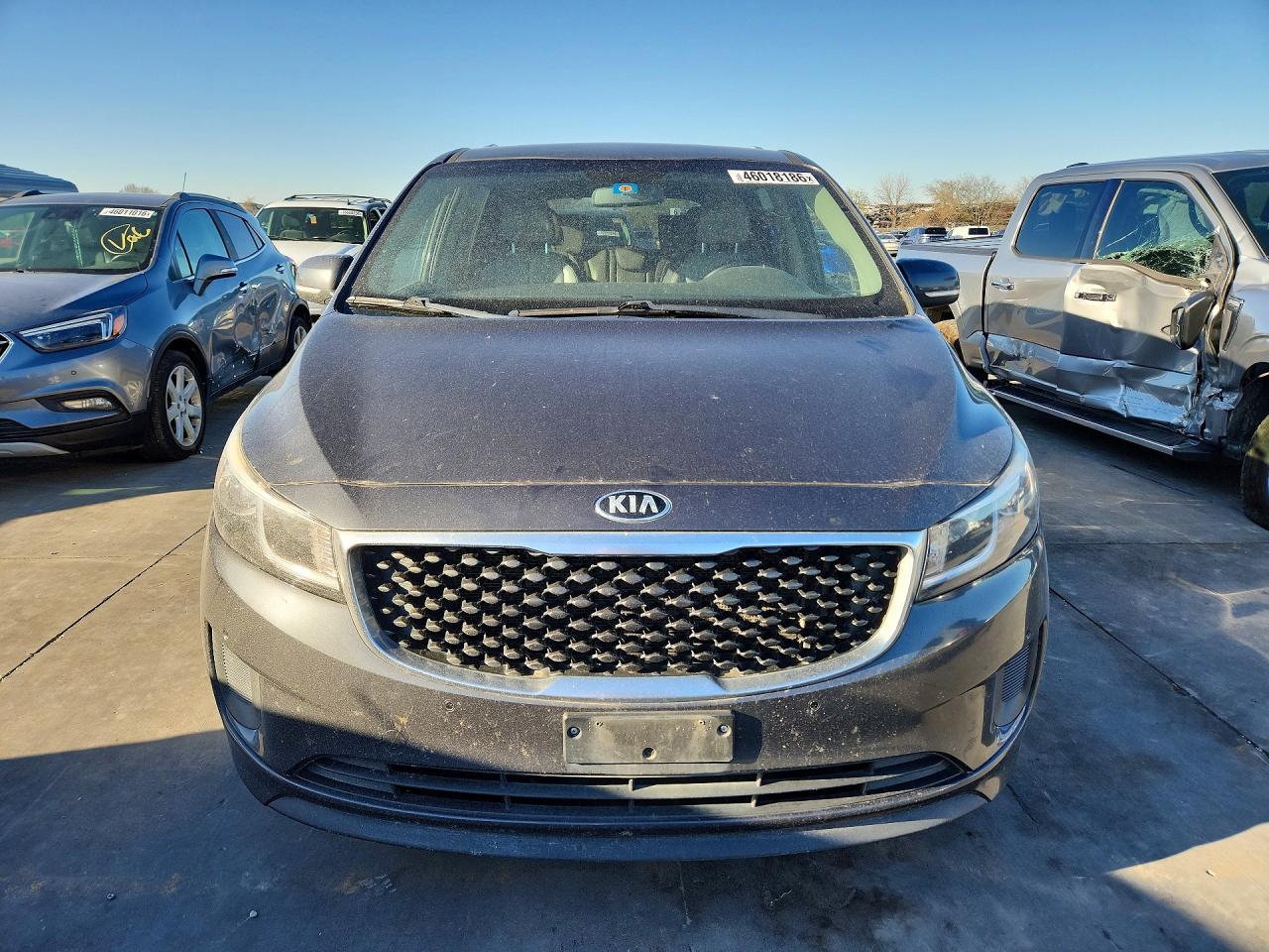 2017 KIA Sedona lx