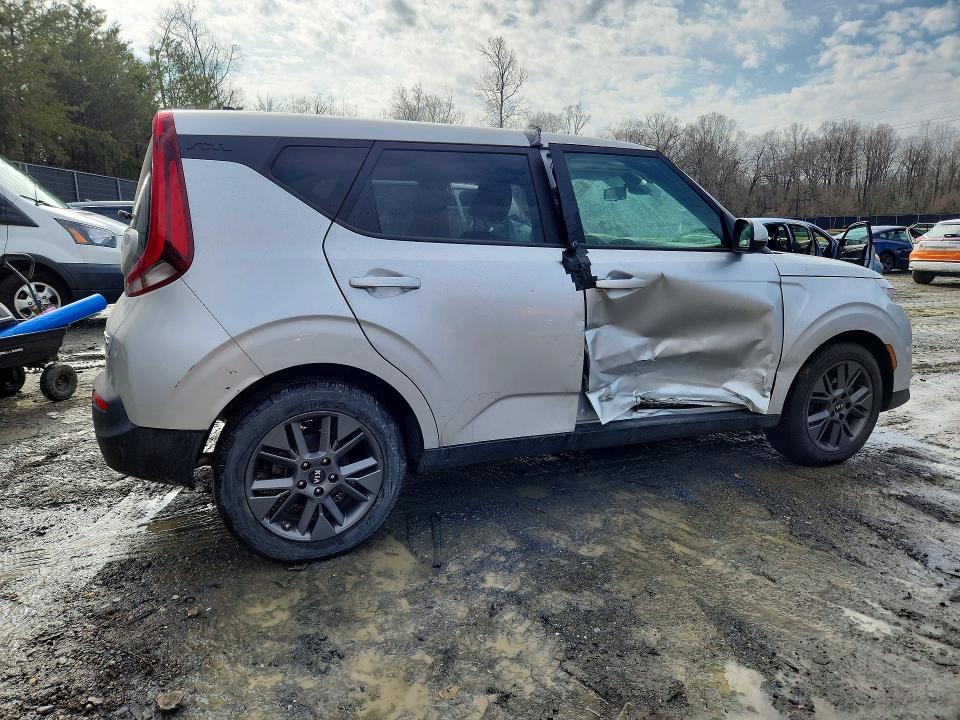 2021 KIA Soul s