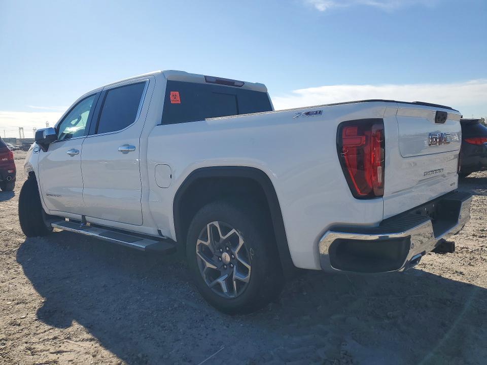 2026 GMC Sierra K1500 SLT