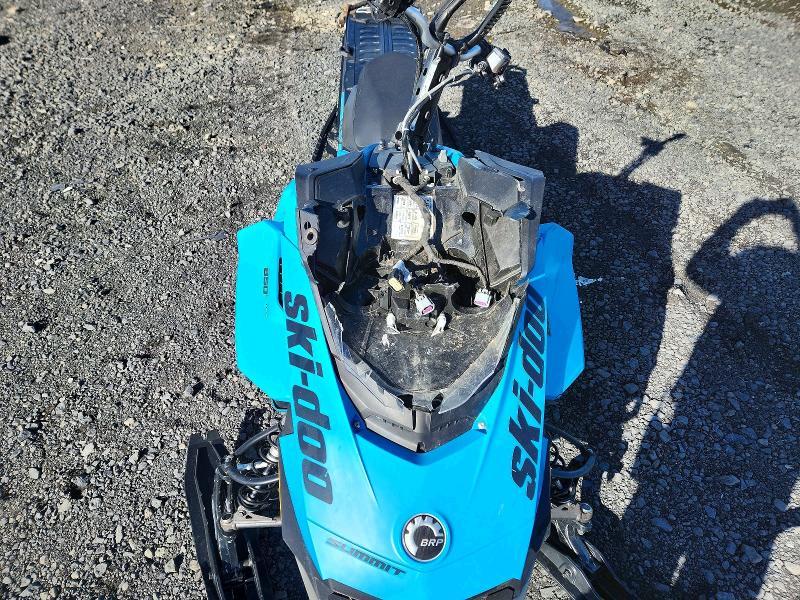 2020 Skidoo Summit X 850 E-TEC