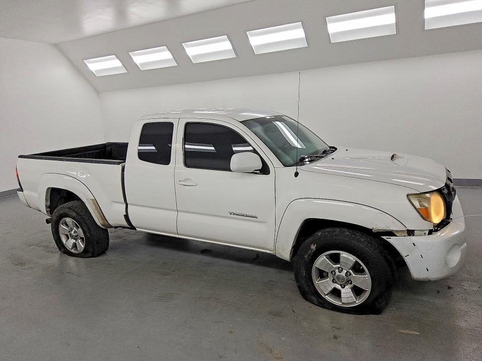 2011 Toyota Tacoma Prerunner V6