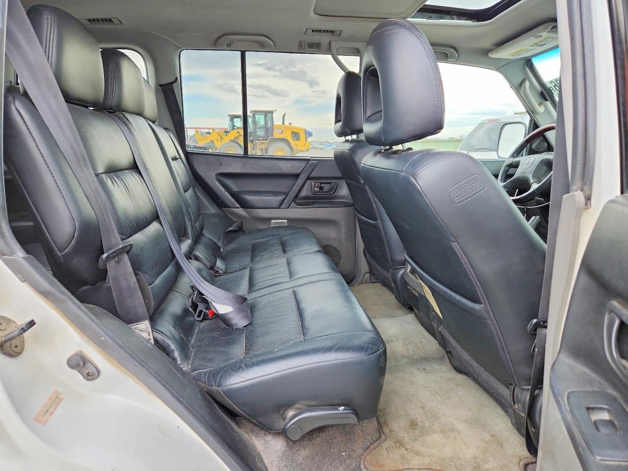2002 Mitsubishi Montero Limited