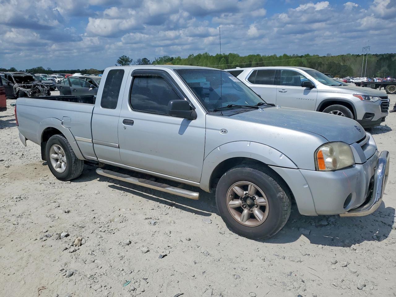 2003 Nissan Frontier Standard