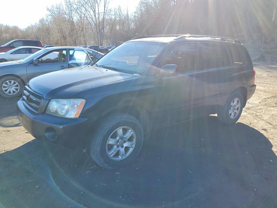 2004 Toyota Highlander Base
