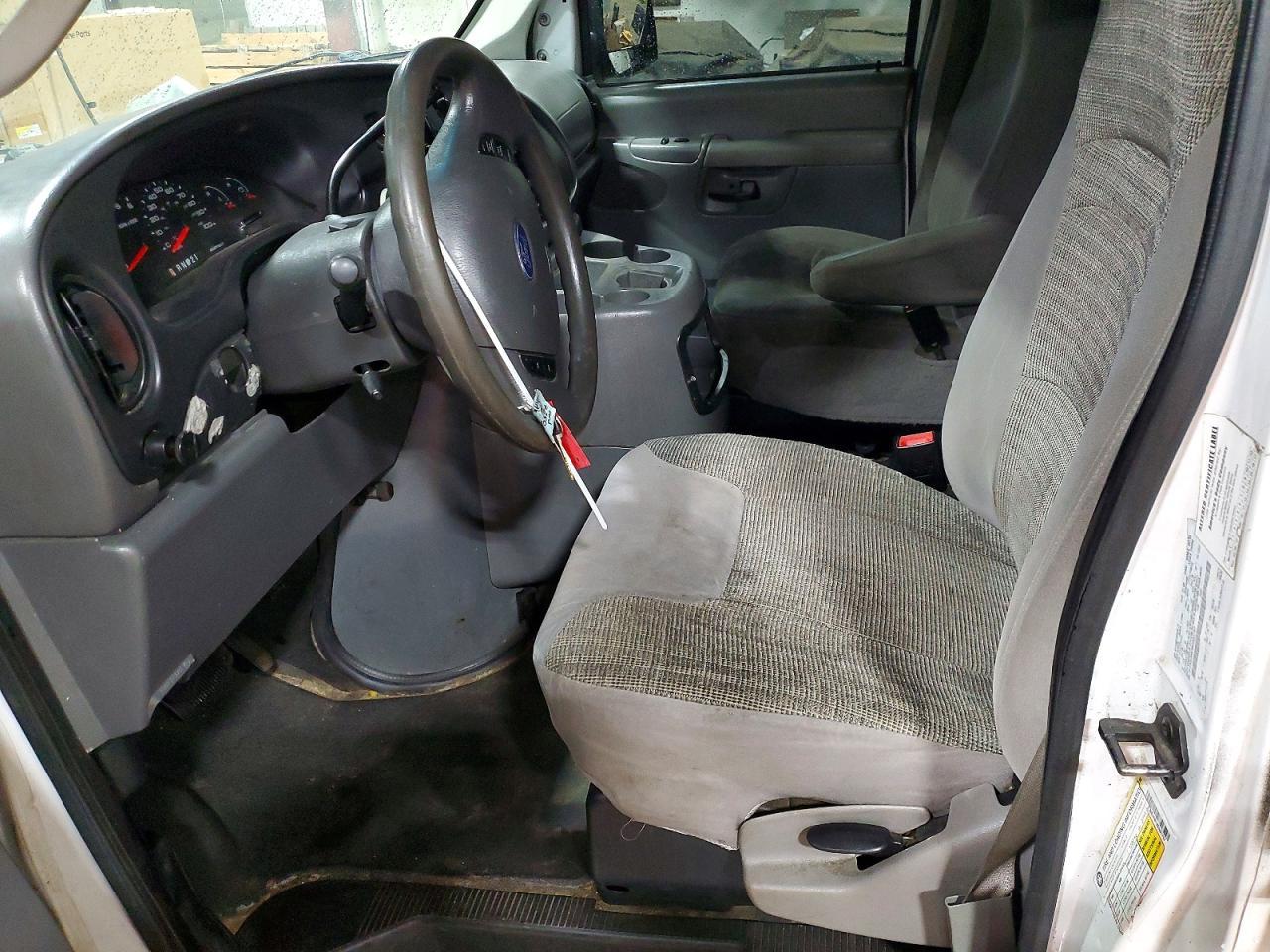 2008 Ford Econoline E250 van