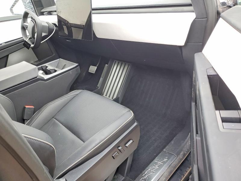 2024 Tesla Cybertruck