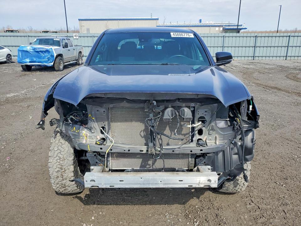 2022 Toyota Tacoma sr V6