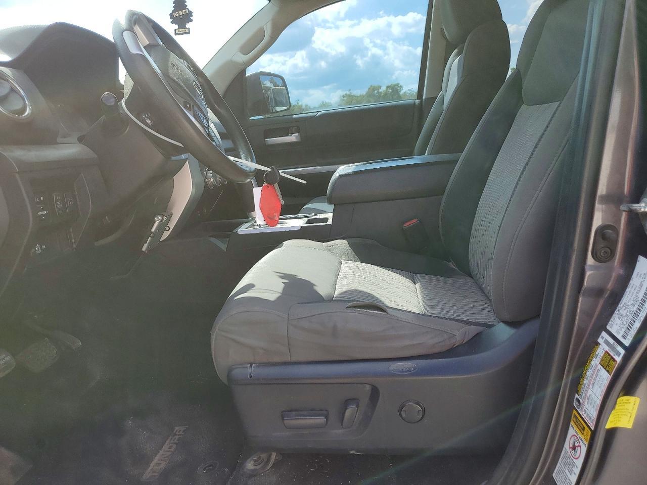2016 Toyota Tundra SR5