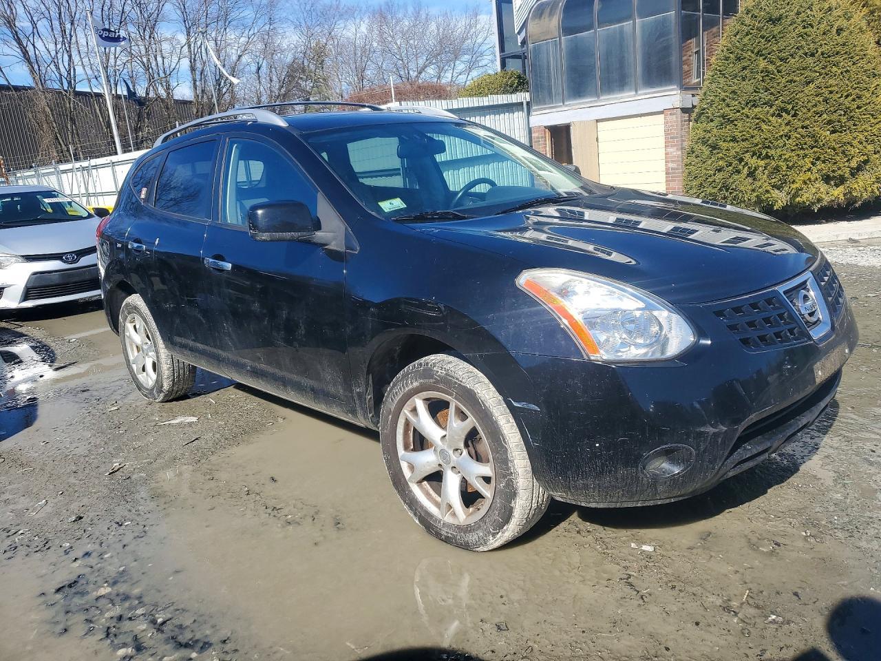2010 Niss Rogue s