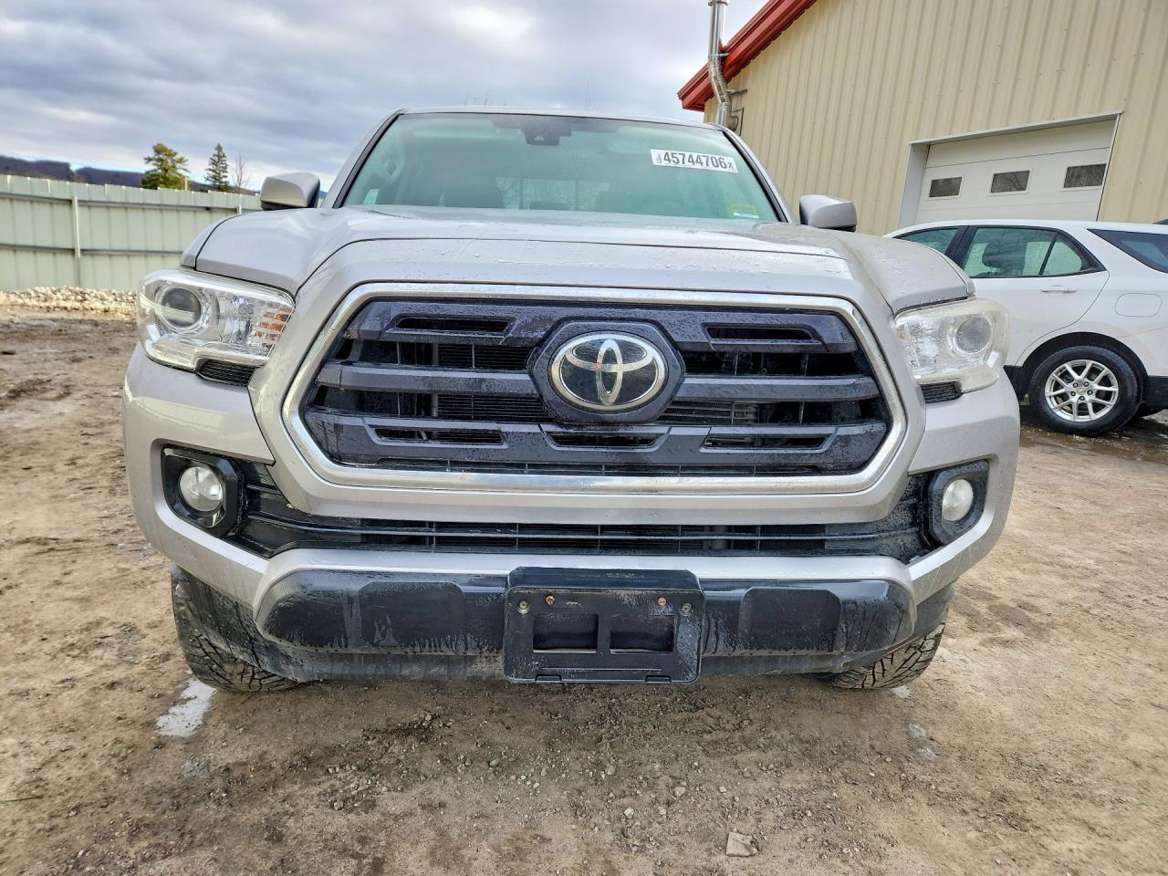 2019 Toyota Tacoma SR5 V6