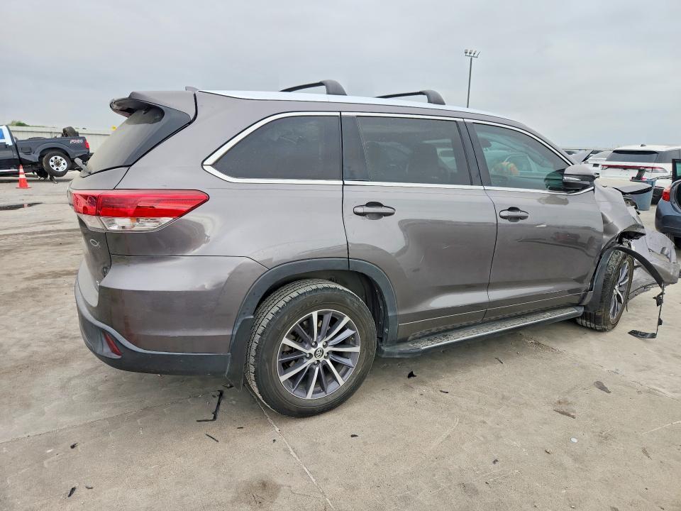 2018 Toyota Highlander xle