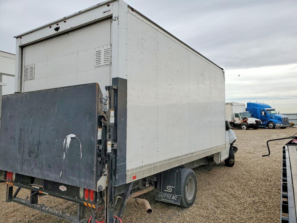 2018 Chevrolet Express BOX Truck
