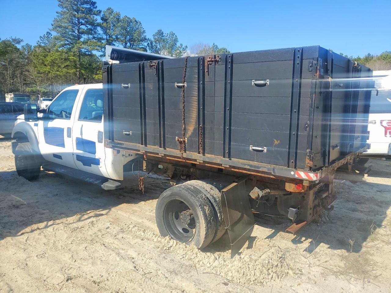 2016 Ford F450 Super Duty Flatbed Truck