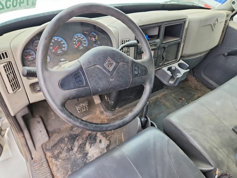 2013 International 4300 BOX Truck