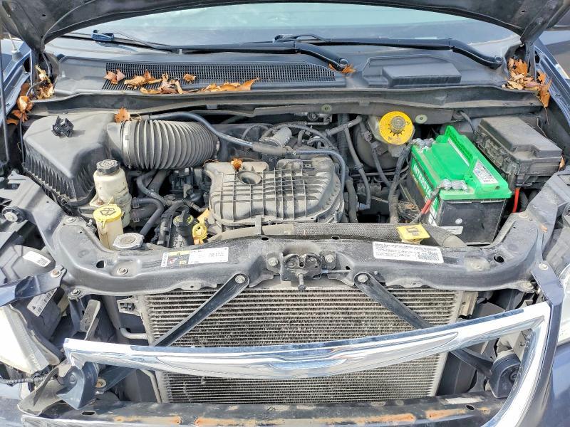 2014 Chrysler Town & Country Touring