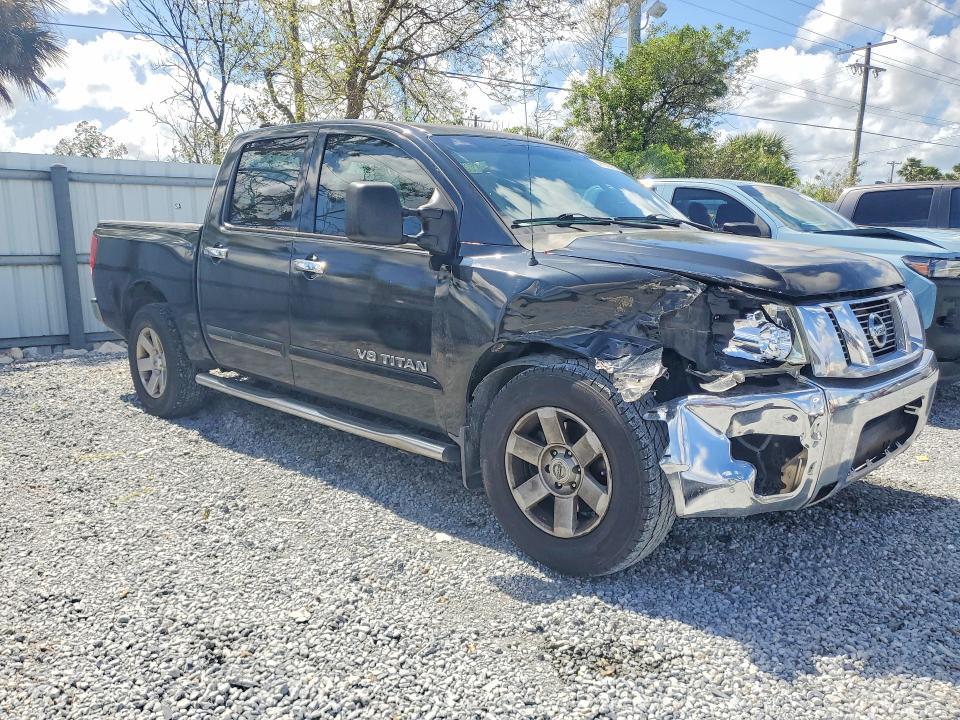 2011 Nissan Titan SV