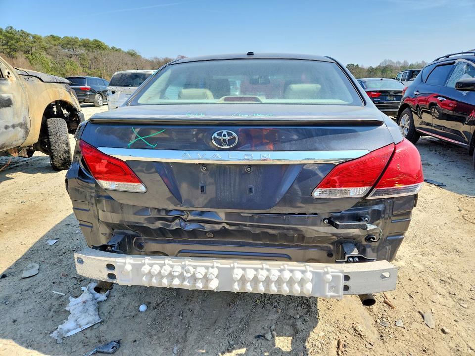 2011 Toyota Avalon Limited