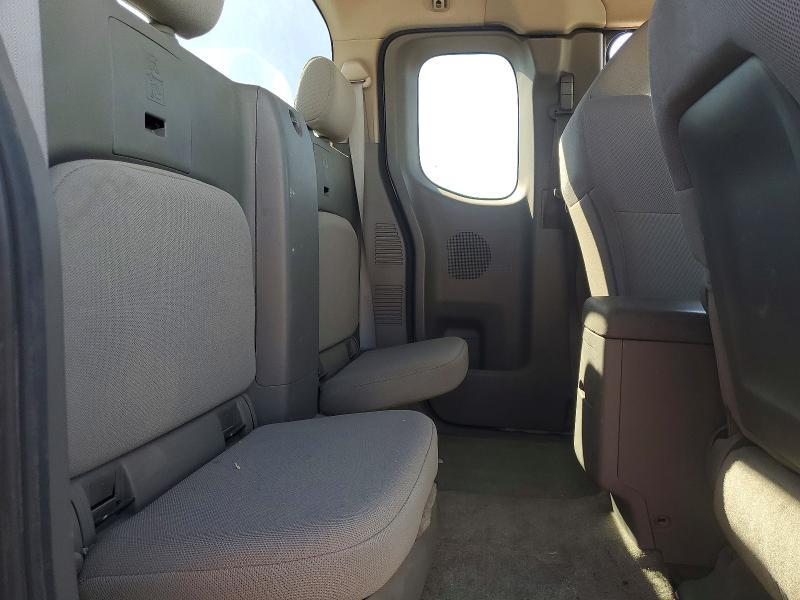 2014 Nissan Frontier s