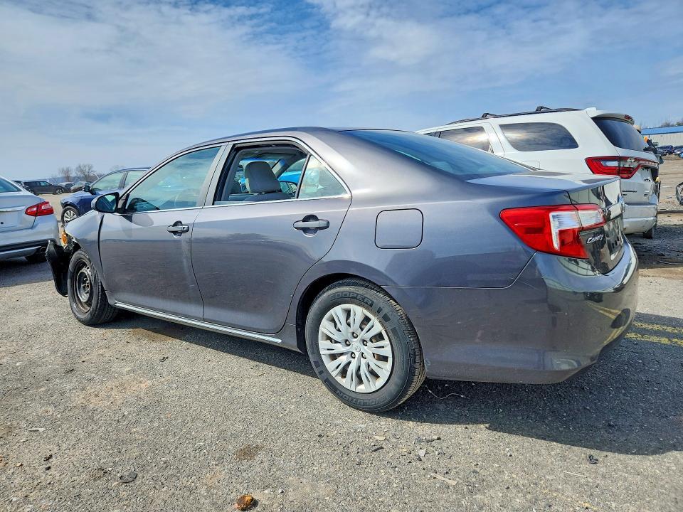 2012 Toyota Camry le