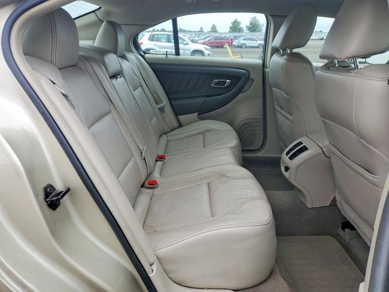 2010 Ford Taurus sel