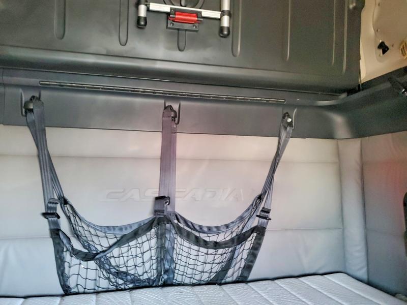 2020 Freigliner 2020 Freightliner Cascadia-semi Truck