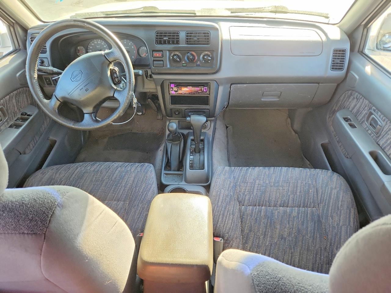 2000 Nissan Frontier XE