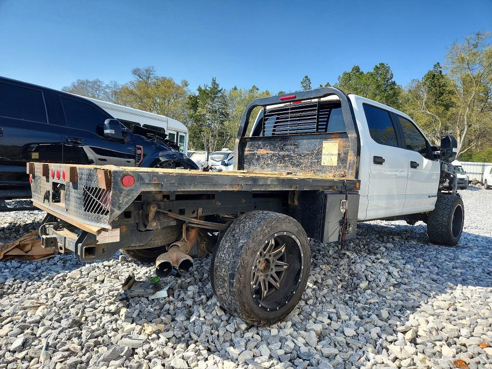 2018 Ford F250 Super Duty Flatbed Truck