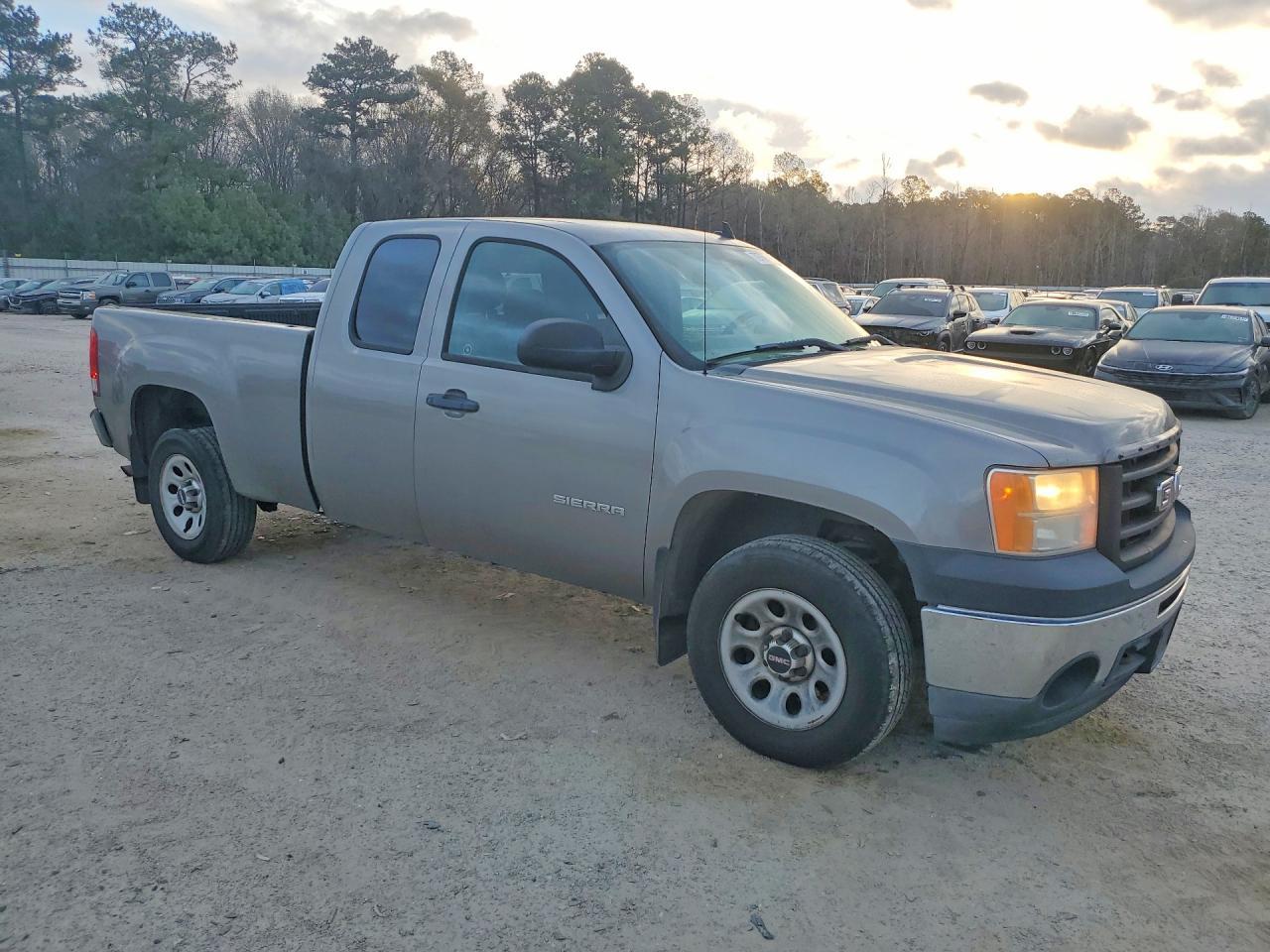 2013 GMC Sierra C1500
