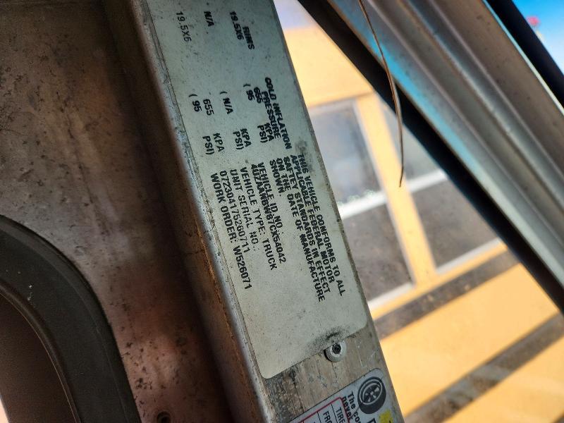 2007 Freightliner MT45G Chassis Delivery Truck