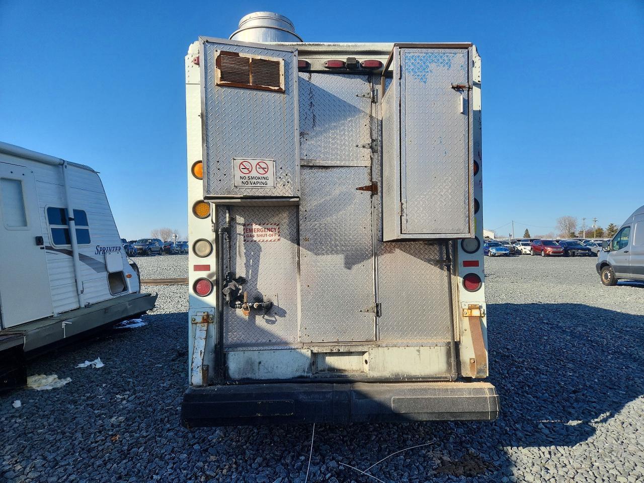 1997 GMC Forward Control Chassis P3500