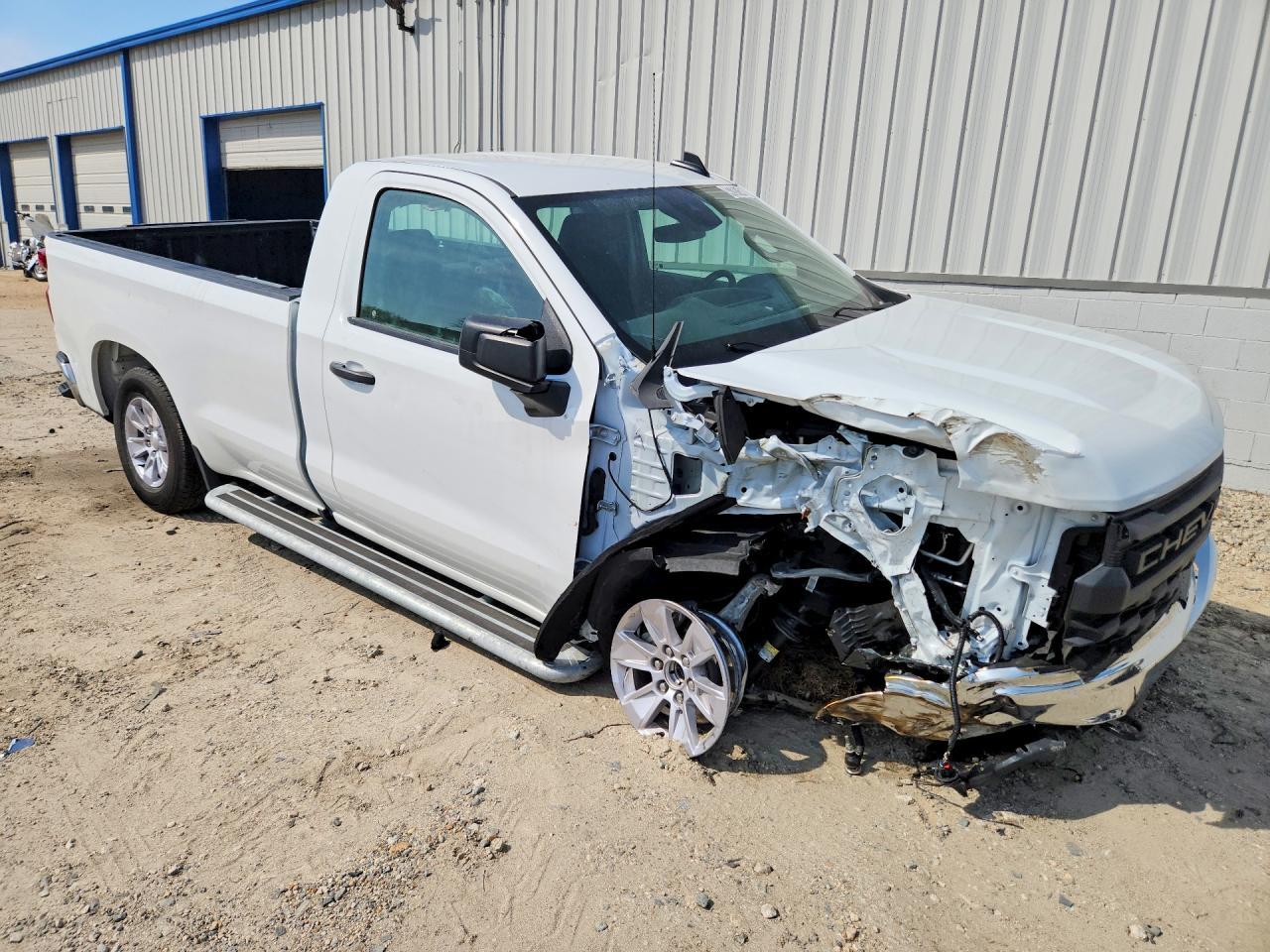 2025 Chevrolet Silverado C1500