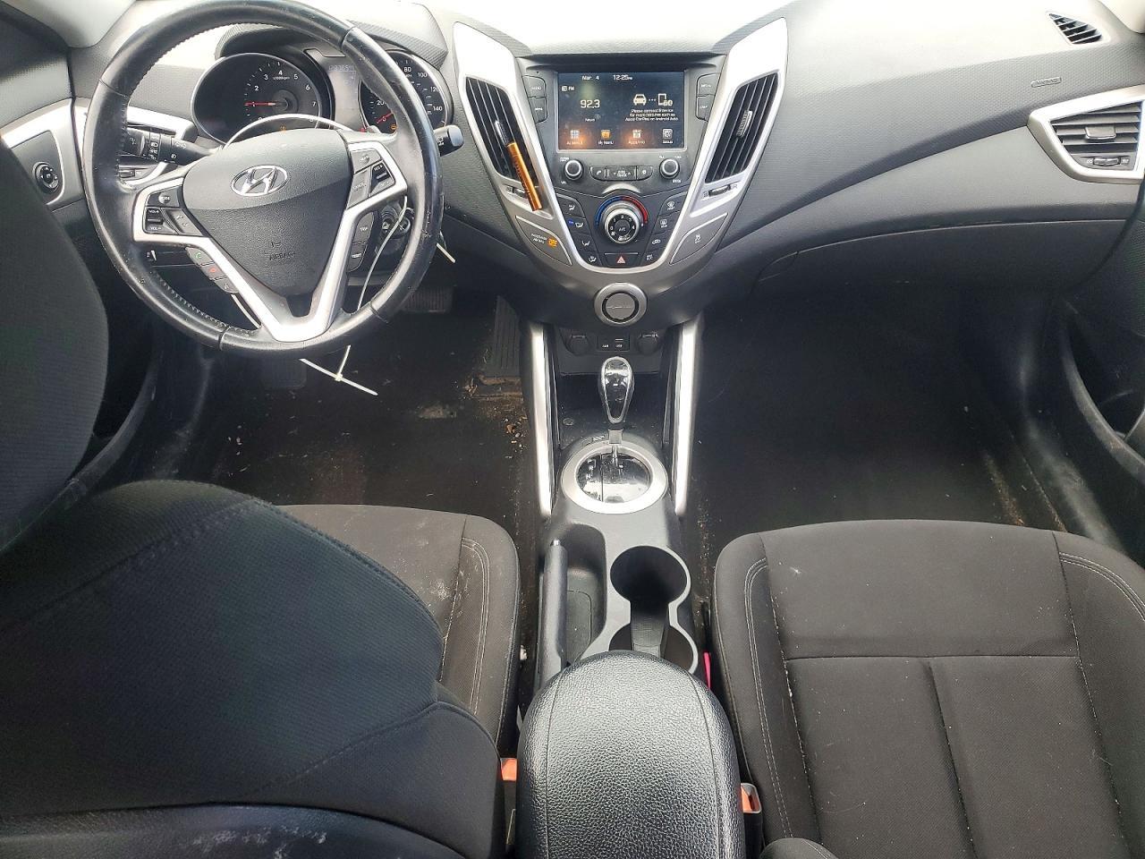 2017 Hyundai Veloster Base