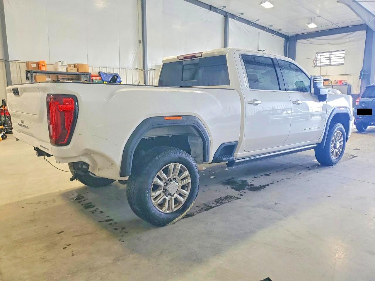 2023 GMC Sierra