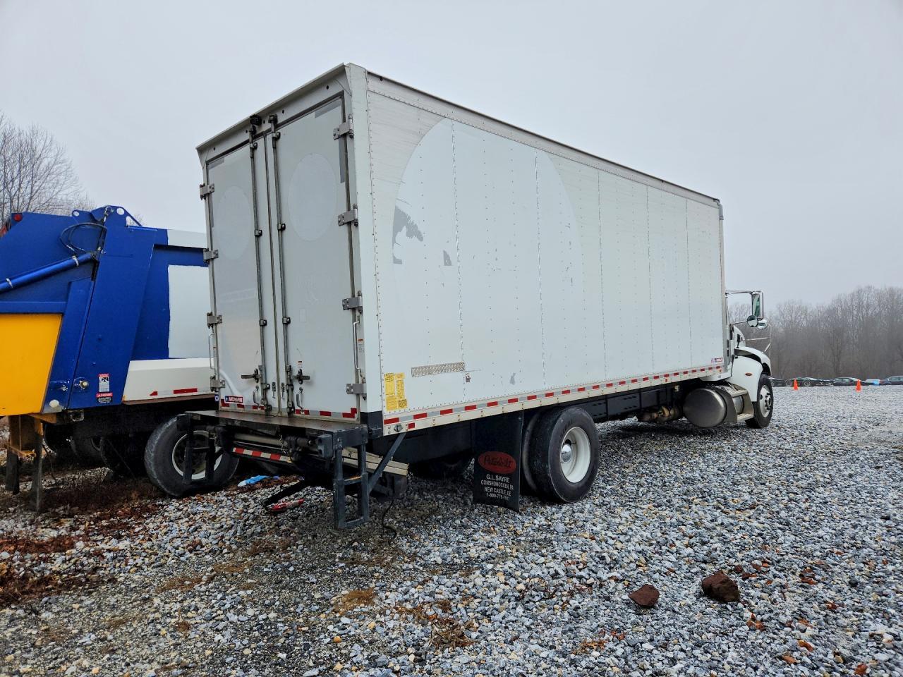 2022 Peterbilt 337 BOX Truck