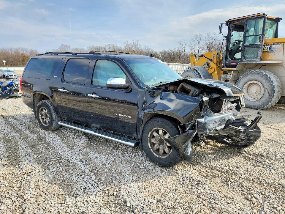 2011 GMC Yukon xl K1500 slt