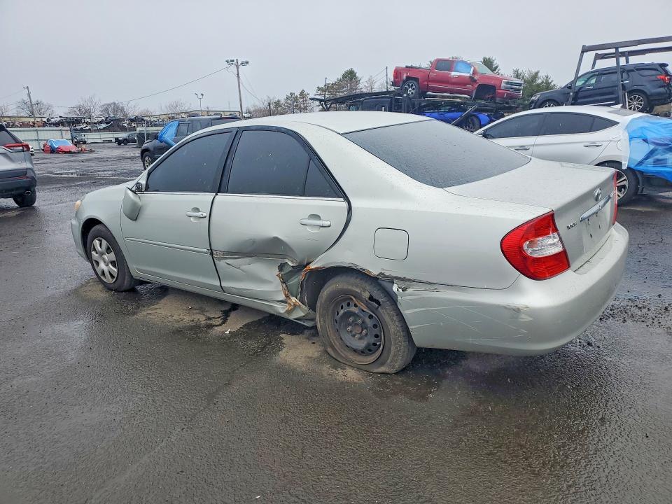 2003 Toyota Camry le