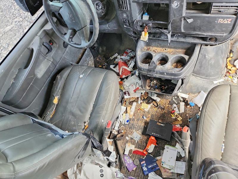 2005 Chev Express G3500