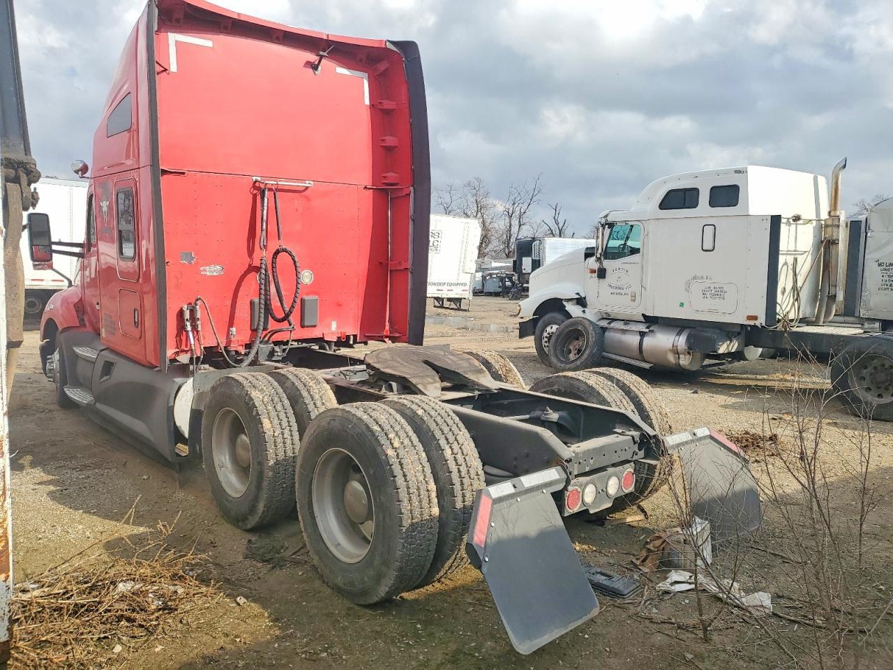 2019 Kenworth T680 Semi Truck