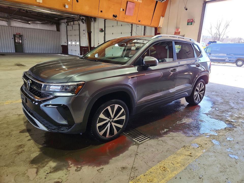 2024 Volkswagen Taos se