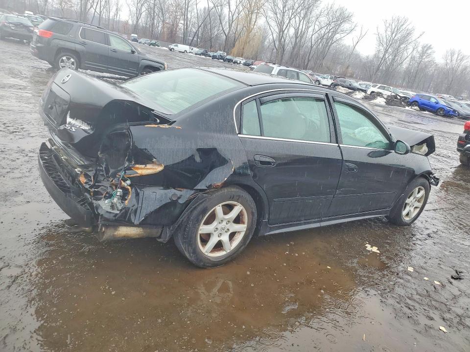 2005 Niss Altima 2.5s