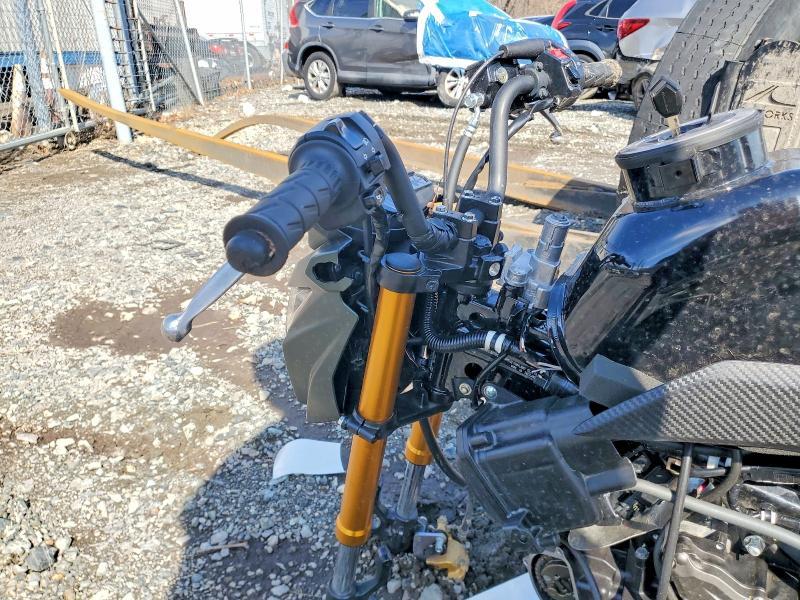 2025 Kawasaki BR125 J